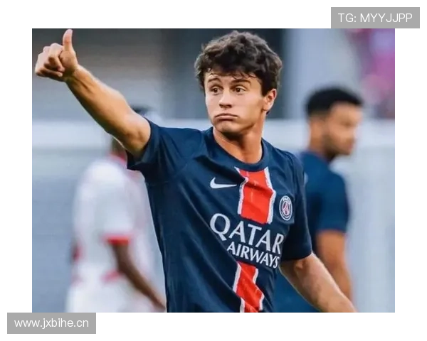 欧冠最年轻队长纪录保持者：内维斯的早期高光