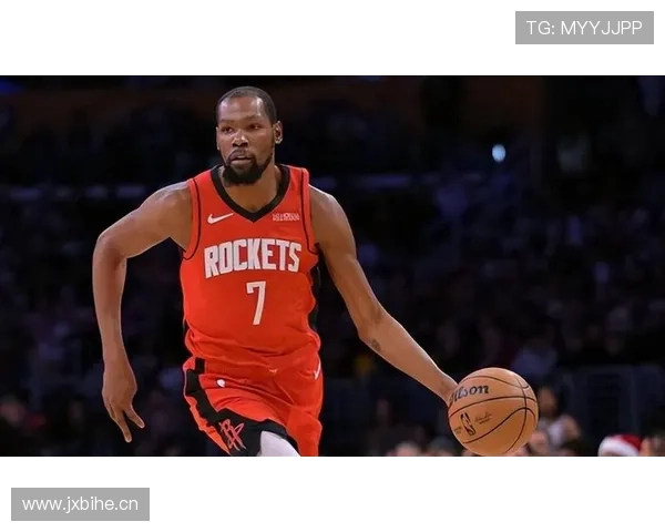 杜兰特无球跑动效率提升，拉开空间改变对手防守布局